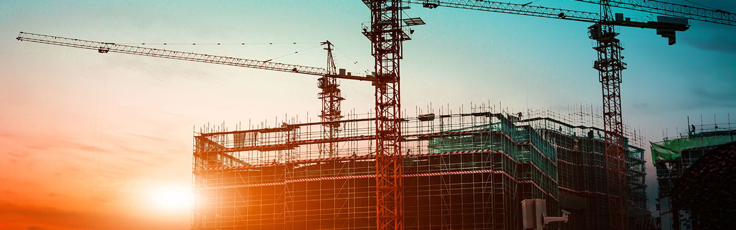 building work and cranes