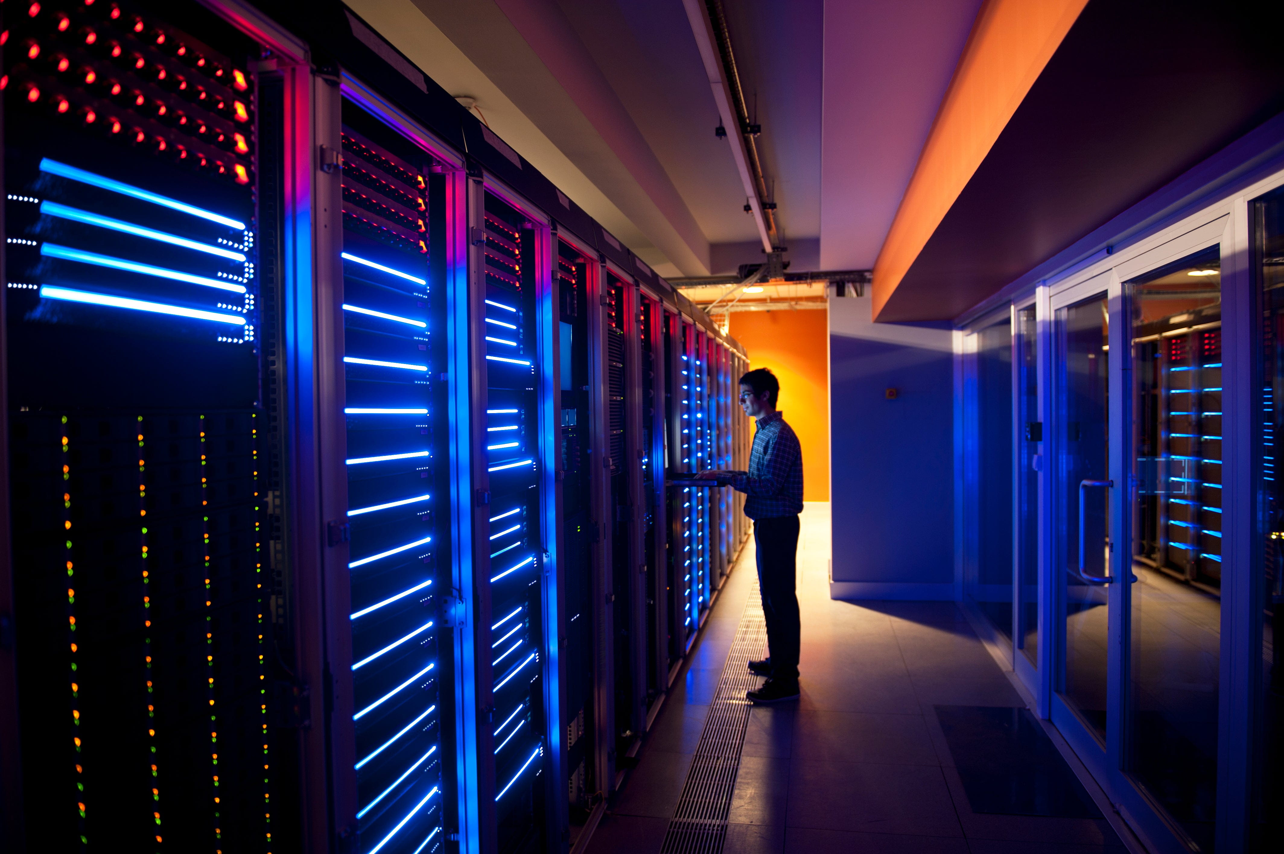 Trends in the Growth of Investment in US Data Centers Under the New Administration